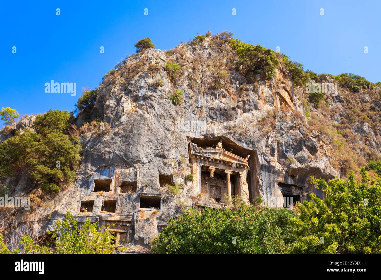 La Tomba di Amyntas o Tomba di Fethiye è un'antica tomba di roccia Licia nell'antica Telmessos, in Licia. Ora si trova nella città di Fethiye, nella provincia di Mugla, in Turchia. Foto Stock