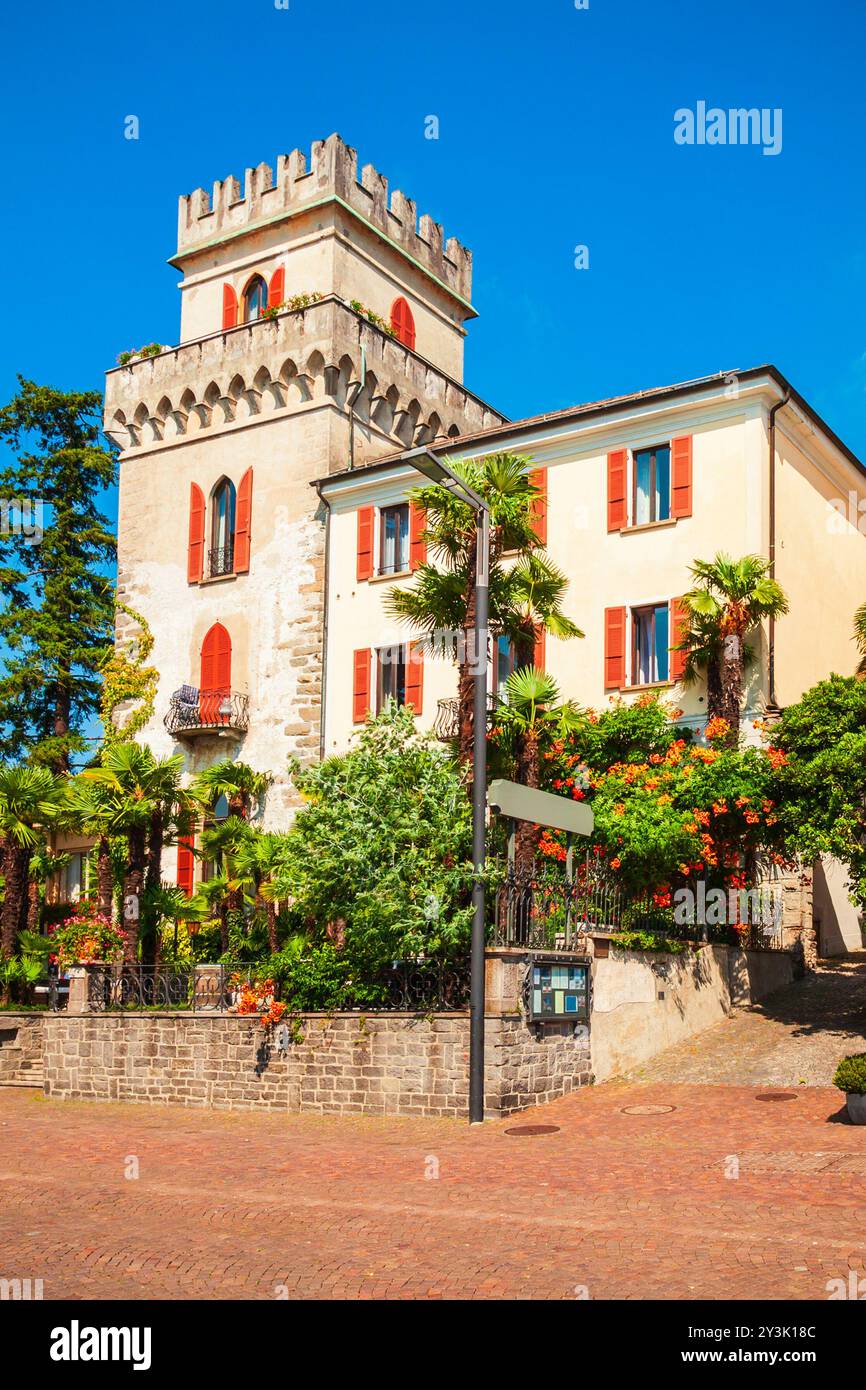 Antico edificio di bellezza ad Ascona, situato vicino a Locarno, cittadina sulle sponde del Lago maggiore nel Cantone Ticino in Svizzera. Foto Stock