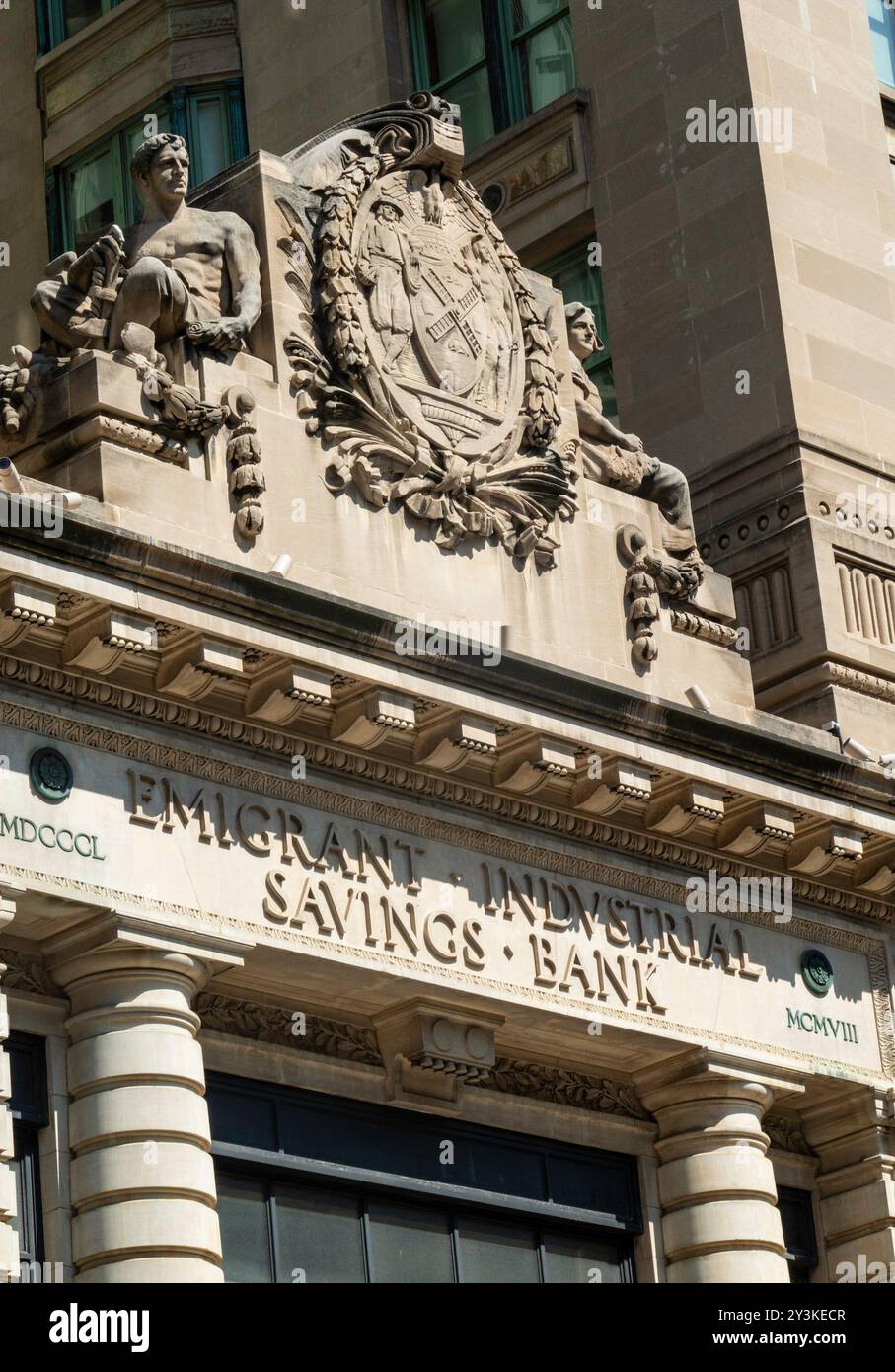 L'ex edificio ornato della banca immigrante a Lower Manhattan è ora sede di eventi, New York City, 2024, USA Foto Stock