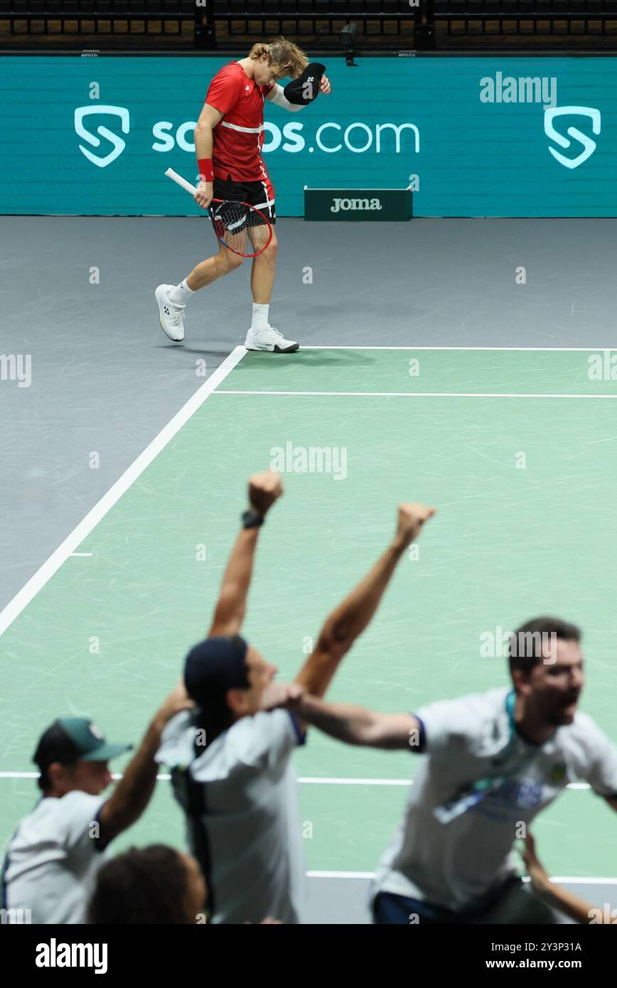 Bologna, Italia. 14 settembre 2024. Zizou Bergs belga dopo una partita tra il belga Zizou Berg e il brasiliano Thiago Monteiro, la seconda partita del girone A nella fase A gironi delle finali di Coppa Davis tra Belgio e Brasile, sabato 14 settembre 2024, presso l'Unipol Arena, a Bologna. BELGA PHOTO BENOIT DOPPAGNE credito: Belga News Agency/Alamy Live News Foto Stock