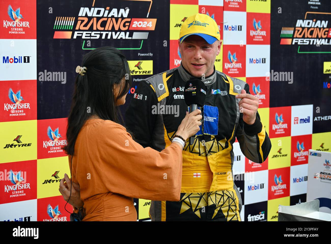 Chennai, INDIA. 14 settembre 2024. Jon Lancaster di Chennai Turbo Riders intervista post gara mentre celebra la sua vittoria in gara 1 del terzo round della Indian Racing League a Chennai, INDIA. Crediti: Ranjith Kumar/Alamy Live News. Foto Stock