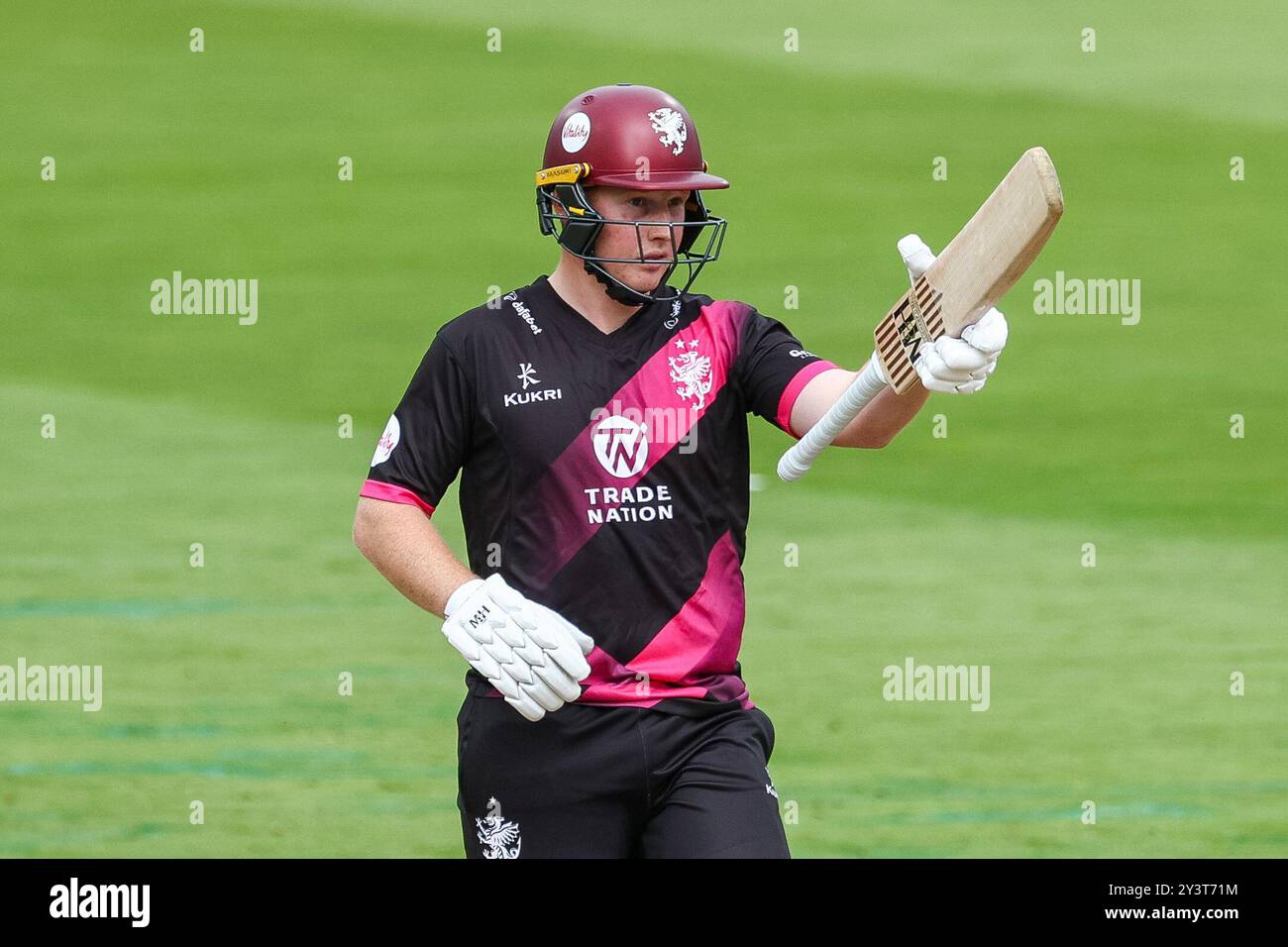 #55, James Rew di Somerset celebra il suo mezzo secolo durante il semifinale tra Surrey CCC e Somerset CCC al Vitality Blast Finals Day all'Edgbaston Cricket Ground di Birmingham, sabato 14 settembre 2024. (Foto: Stuart Leggett | mi News) crediti: MI News & Sport /Alamy Live News Foto Stock