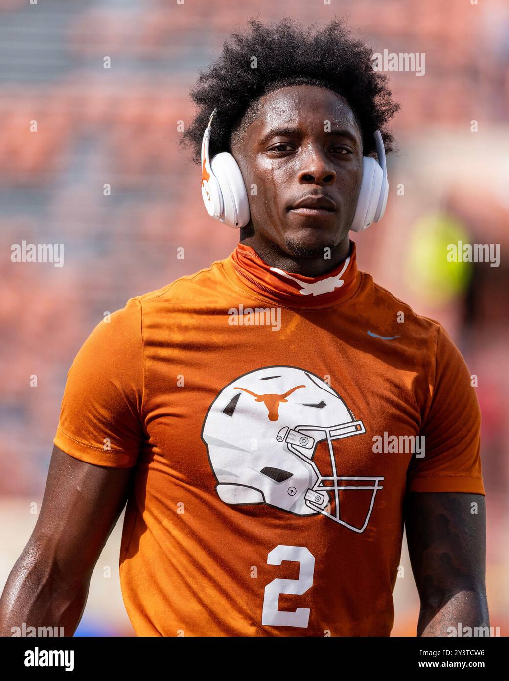 14 settembre 2024.Matthew Golden #2 dei Texas Longhorns durante i riscaldamenti pre-partita contro gli UTSA Roadrunners al DKR-Memorial Stadium. Foto Stock
