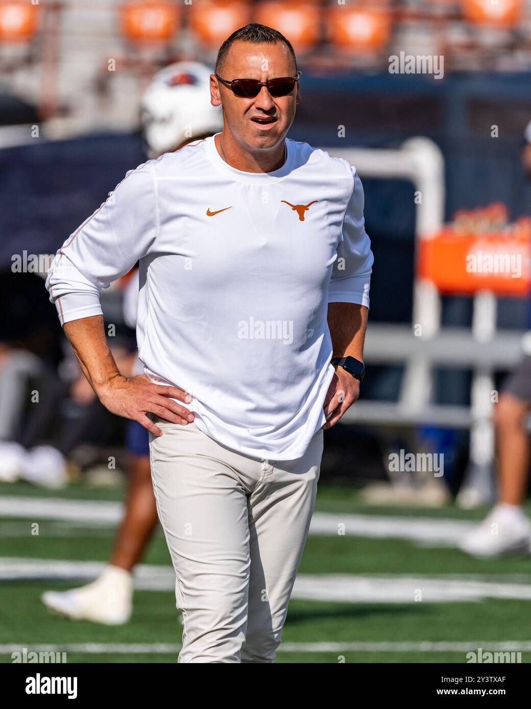 31 agosto 2024. Allenatore Steve Sarkisian dei Texas Longhorns prima della partita contro gli UTSA Roadrunners al DKR-Memorial Stadium. Foto Stock