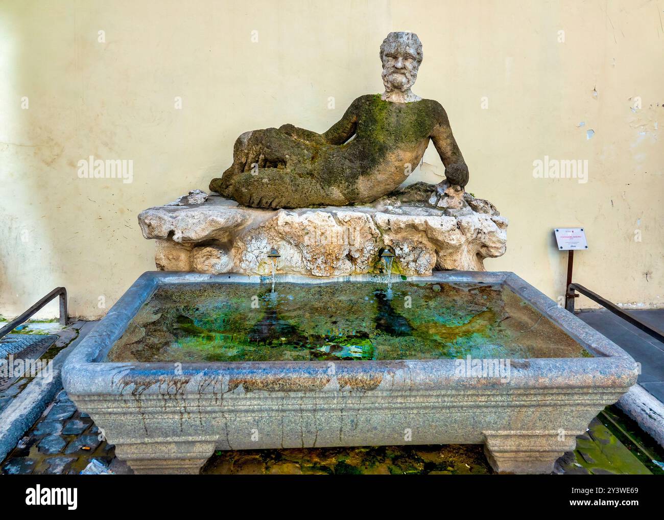 Il Babuino è una delle statue parlanti di Roma, Italia. Foto Stock