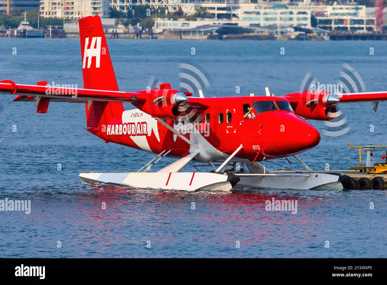 Canada, Vancouver 10. Agosto 2024: De Havilland Canada DHC-6-300 Twin Otter da Harbour Air Foto Stock
