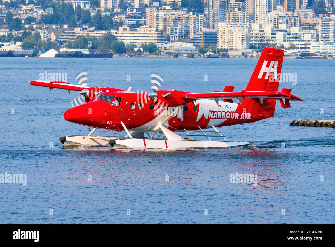 Canada, Vancouver 10. Agosto 2024: De Havilland Canada DHC-6-300 Twin Otter da Harbour Air Foto Stock