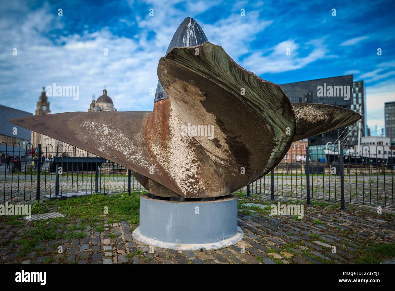 Un'elica della linea Cunard affondata Lusitania silurò durante la prima guerra mondiale. Visto al Merseyside Maritime Museum sull'Albert Dock. Foto Stock