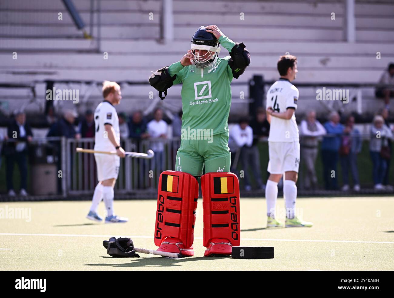 Simon Vandenbroucke di Watduck raffigurato durante una partita di hockey tra Racing e Waterloo Ducks, domenica 15 settembre 2024 a Gent, il secondo giorno del campionato belga di prima divisione di hockey. BELGA FOTO JOHN THYS Foto Stock