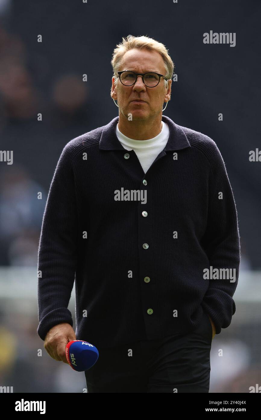 LONDRA, Regno Unito - 15 settembre 2024: Ex giocatore dell'Arsenal Paul Merson su Sky TV pundit duty davanti alla partita di Premier League Tottenham Hotspur e Arsenal al Tottenham Hotspur Stadium (credito: Craig Mercer/ Alamy Live News) Foto Stock