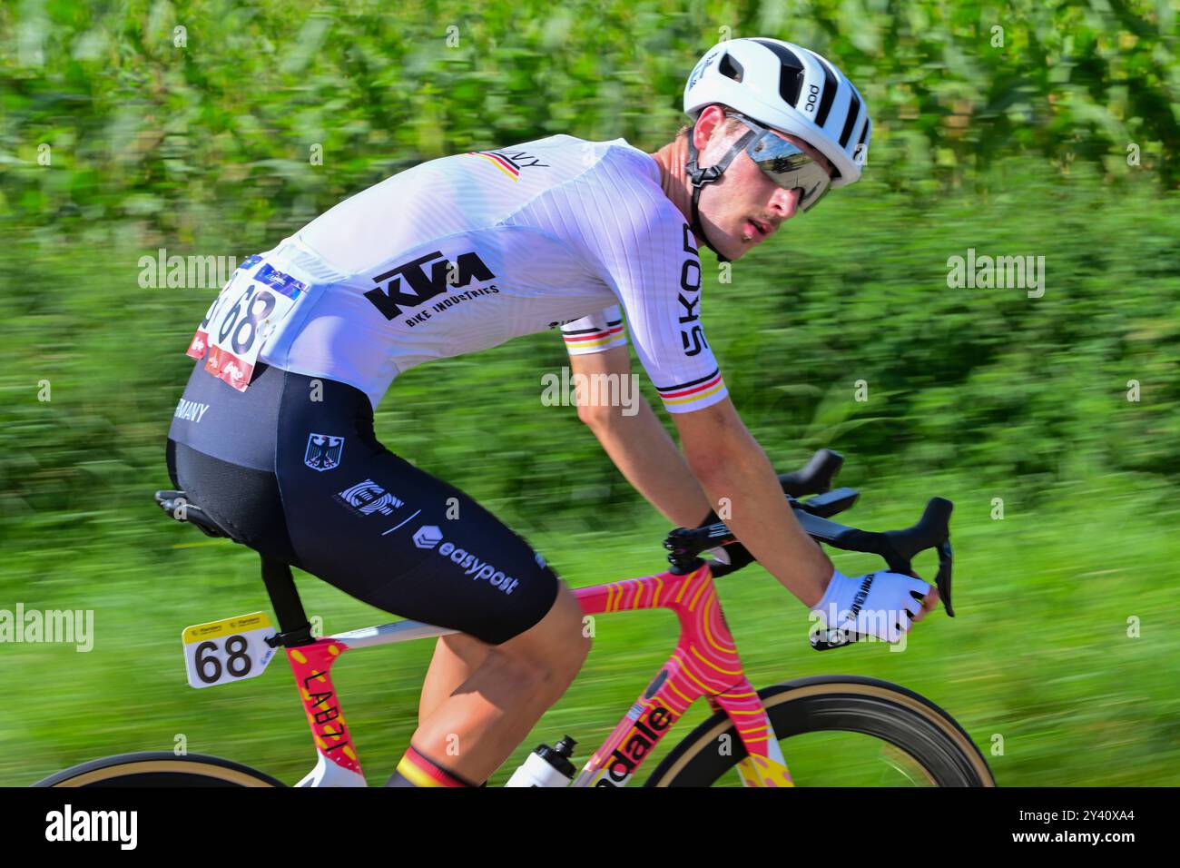 Jonas Elite (Deutschland, Germania, GER) Strassenrennen/European Continental Championships Men Elite Road Race von Heusden-Zolder nach Hasselt (129 km) ore 15. Settembre 2024. Die Radsport EM/Straßenradsport-Europameisterschaften 2024 (2024 UEC Road European Championships) der Union Européenne de Cyclisme von 11. bis 15. Settembre 2024 a der belgischen Provinz Limburg. EuroRoad24, EuroRoad 2024. Foto Stock