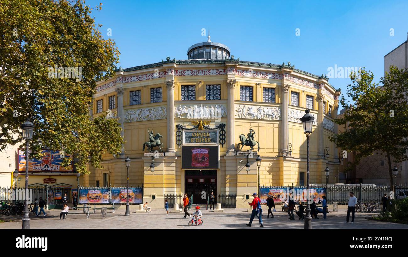 Parigi, Francia, Cirque dHiver Bouglione nell'undicesimo arrondissement di Parigi, solo editoriale. Foto Stock