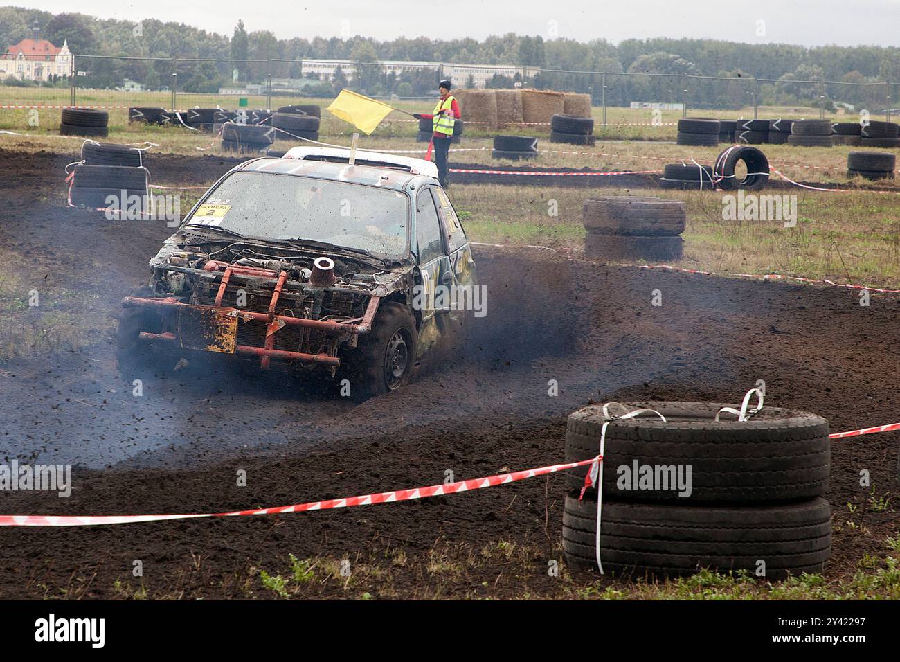 Banger Racing a Pruszcz Gdanski Polonia - Moto Show, wyścigi złomów Foto Stock