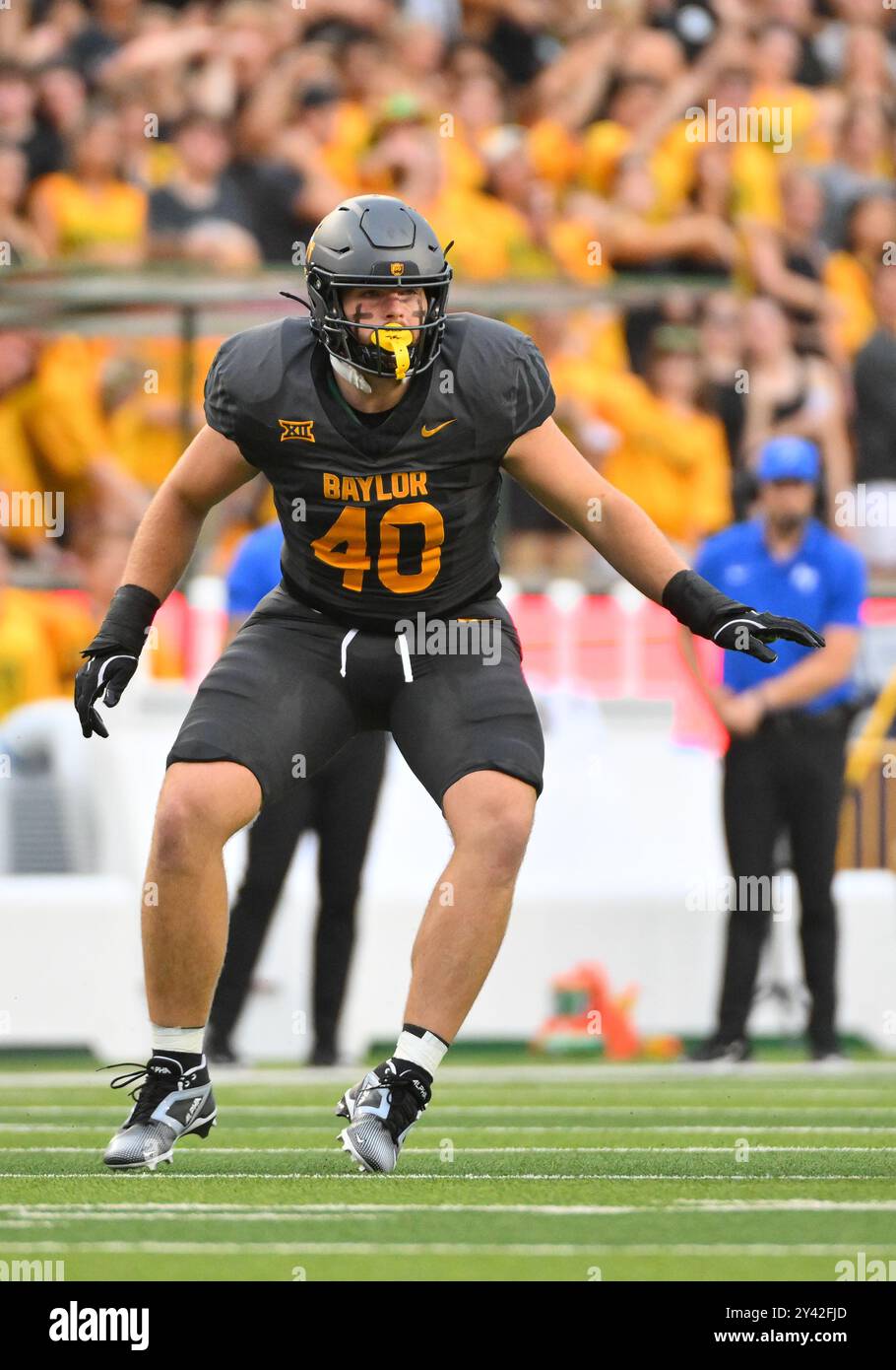 Waco, Texas, Stati Uniti. 14 settembre 2024. Il linebacker dei Baylor Bears Kyler Jordan (40) durante il primo tempo della partita di football NCAA tra Air Force Falcons e Baylor Bears al McLane Stadium di Waco, Texas. Matthew Lynch/CSM (immagine di credito: © Matthew Lynch/Cal Sport Media). Crediti: csm/Alamy Live News Foto Stock