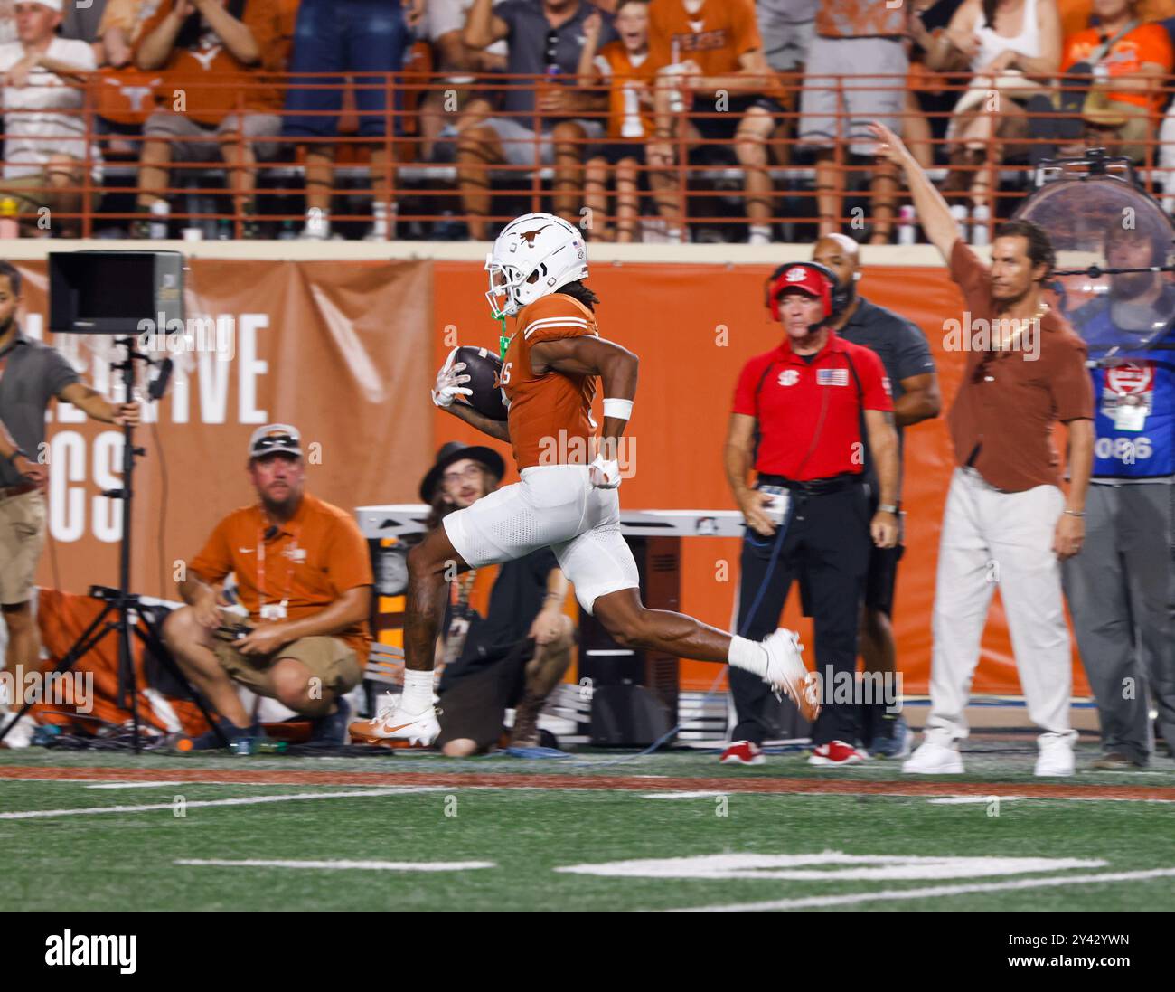 Austin, Stati Uniti. 14 settembre 2024. L'UTSA gioca a UT ad Austin, Texas, il 14 settembre 2024. (Foto di: Stephanie Tacy/Sipa USA) credito: SIPA USA/Alamy Live News Foto Stock