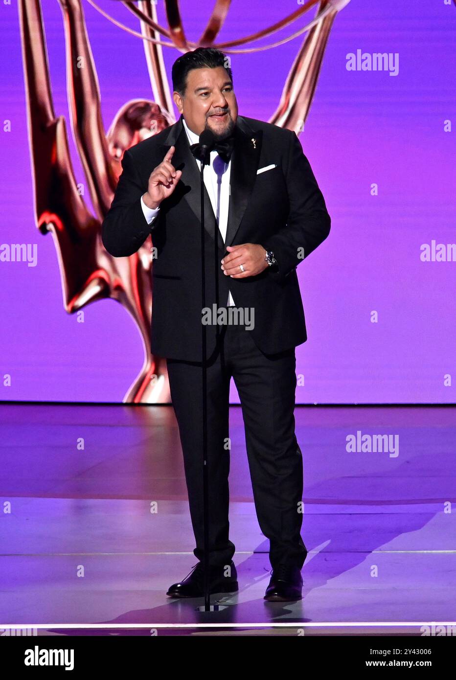 Los Angeles, Stati Uniti. 15 settembre 2024. CRIS Abrego, Television Academy Chair appare sul palco durante il 76° Primetime Emmy Awards annuale al Peacock Theater di Los Angeles domenica 15 settembre 2024. Foto di Jim Ruymen. Crediti: UPI/Alamy Live News Foto Stock