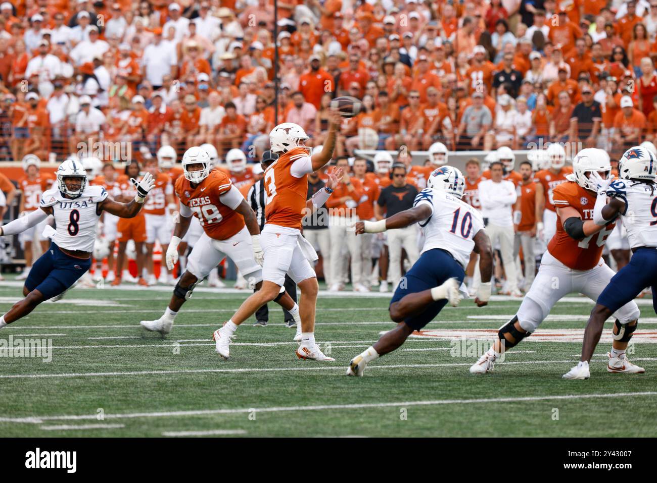 Austin, Stati Uniti. 14 settembre 2024. L'UTSA gioca a UT ad Austin, Texas, il 14 settembre 2024. (Foto di: Stephanie Tacy/Sipa USA) credito: SIPA USA/Alamy Live News Foto Stock