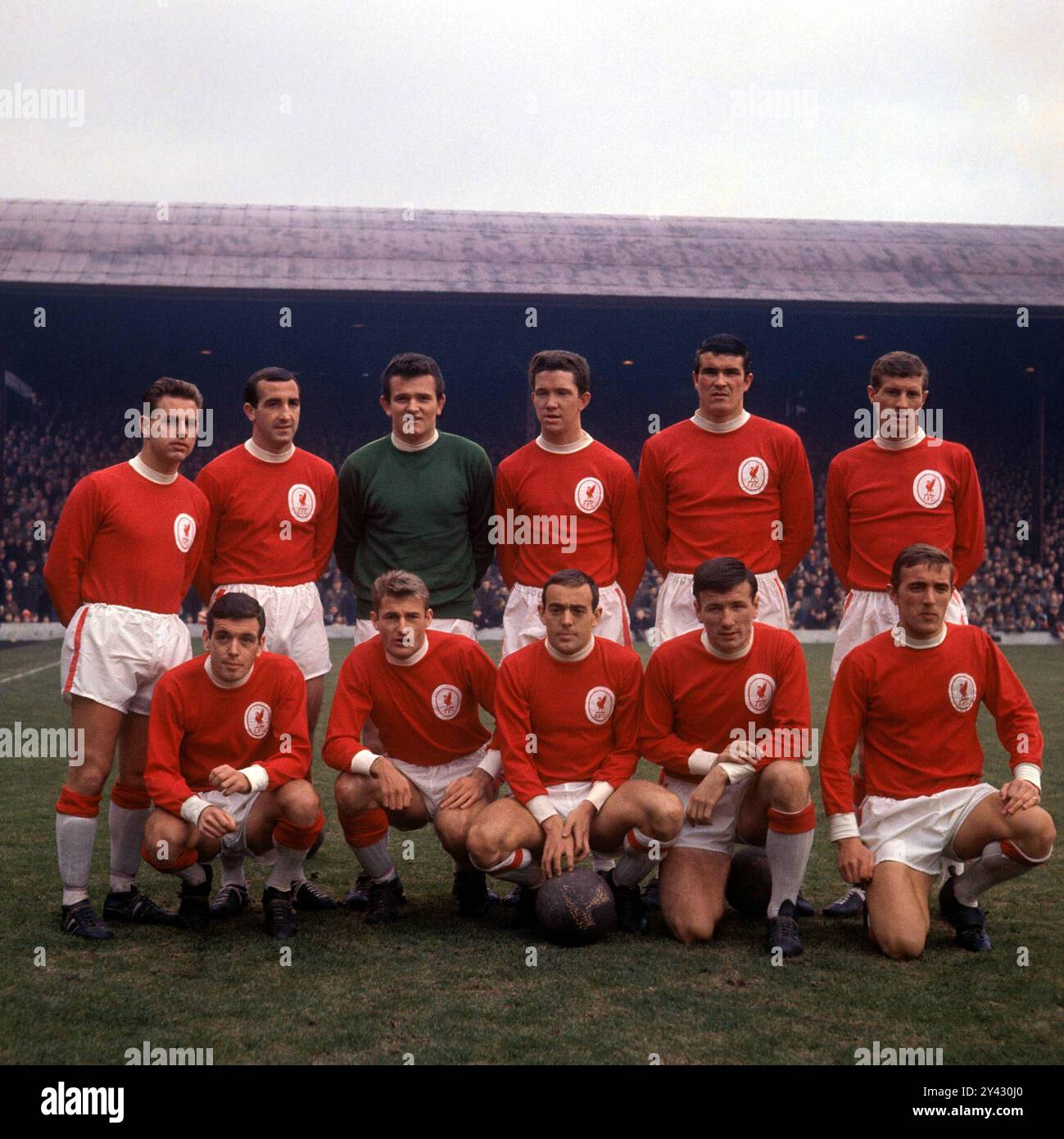 16.10.1964 formazione a squadre del Liverpool, con Gordon Milne, Gerry Byrne, portiere Tommy Lawrence, Chris Lawler, Ron Yeats, Willie Stevenson Tony Hateley, Roger Hunt, Ian St. John, Tommy Smith, Peter Thompson; 1964/1965 Liverpool, prima divisione Foto Stock