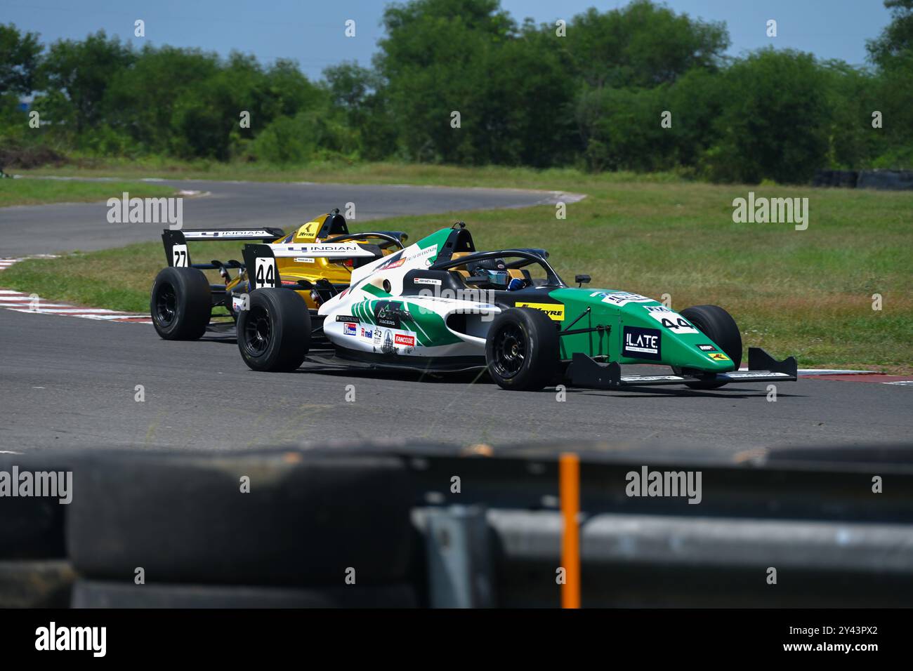 Chennai, INDIA. 15 settembre 2024. Un cambio di mare nei risultati, anche se Jaden Pariat di Bangalore speedsters si è classificato 1°, a causa della penalità post gara 20 secondo tempo Veer Sheth di Ahmedabad Apex Racers ha dichiarato vincitore nella gara 3 del round 3 del campionato indiano F4 a Chennai, INDIA. Credito: Ranjith Kumar/Alamy Live News. Foto Stock