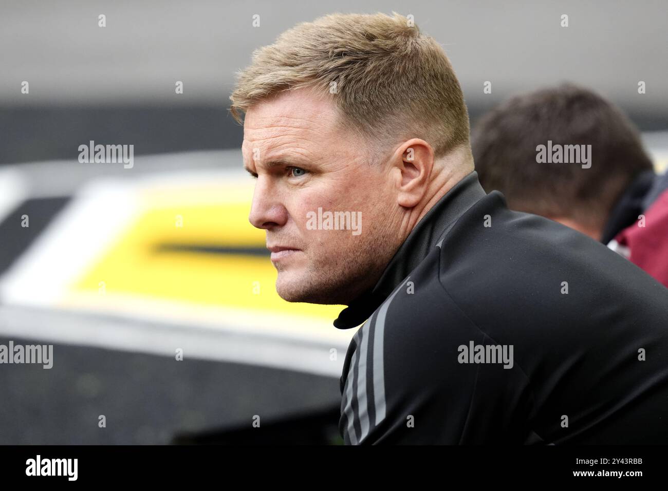 Foto del file datata 15-09-2024 del manager del Newcastle United Eddie Howe. Il manager del Newcastle Eddie Howe ha detto ai suoi giocatori che devono guadagnarsi il diritto di giocare nella sua squadra e possono farlo solo esibendosi in campo. Data di emissione: Lunedì 16 settembre 2024. Foto Stock