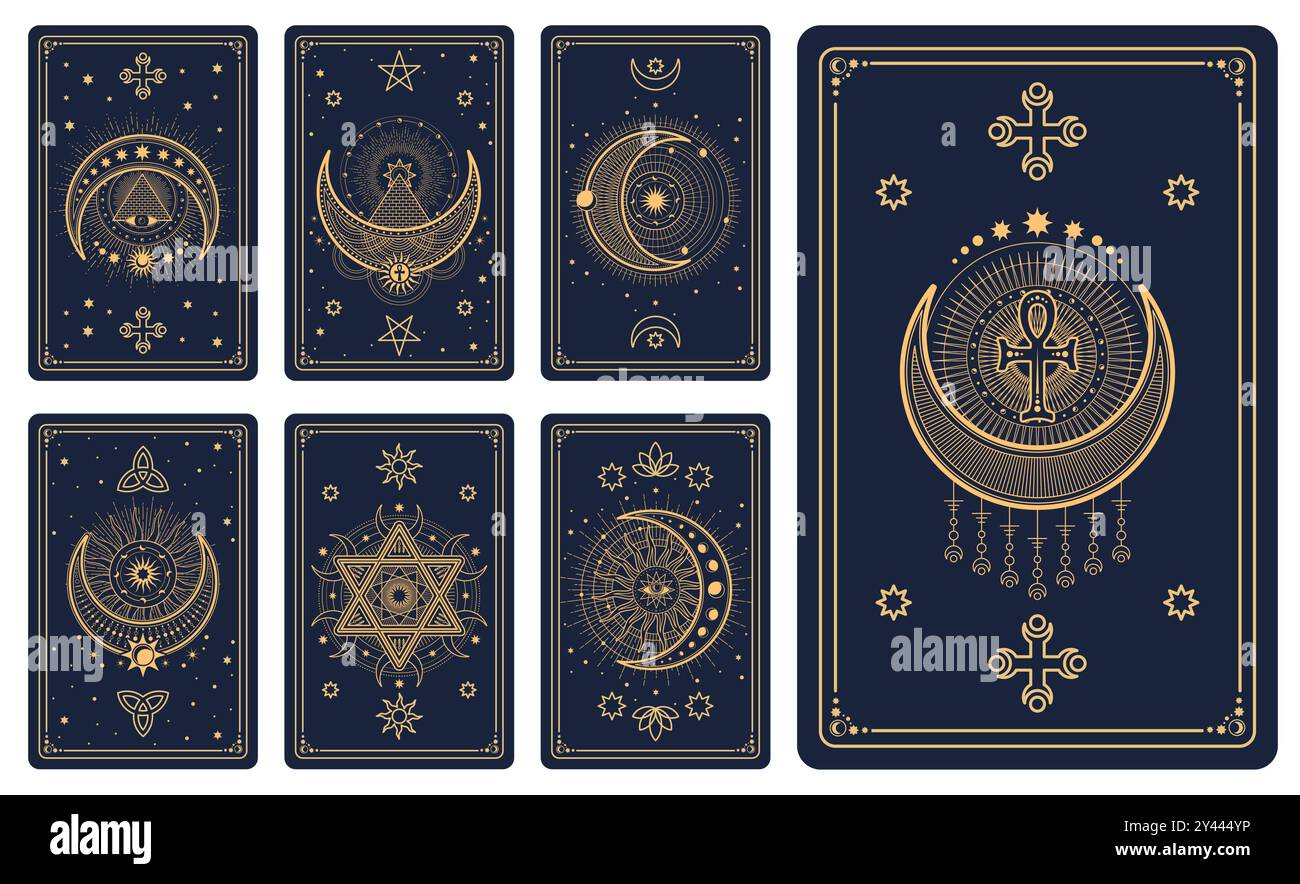 Carte magiche occulte Tarocchi con simboli esoterici per astrologia e fortuna, ponti vettoriali invertiti. I Tarocchi carte magiche mistiche segni di sole e luna, Ankh si incrociano con la piramide muratrice e i pentagrammi Illustrazione Vettoriale