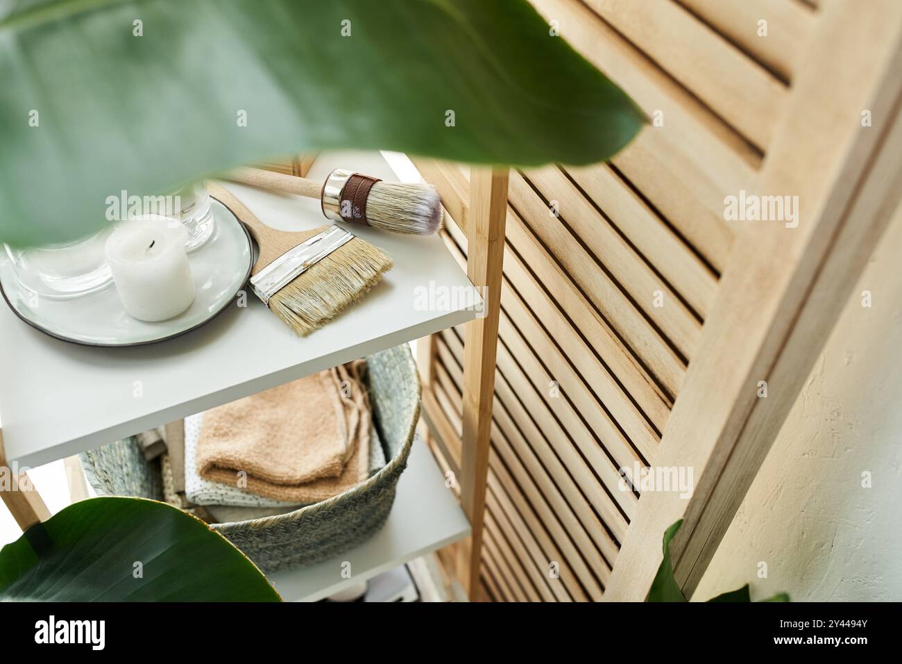 Attrezzi da giardinaggio in studio. Foto Stock