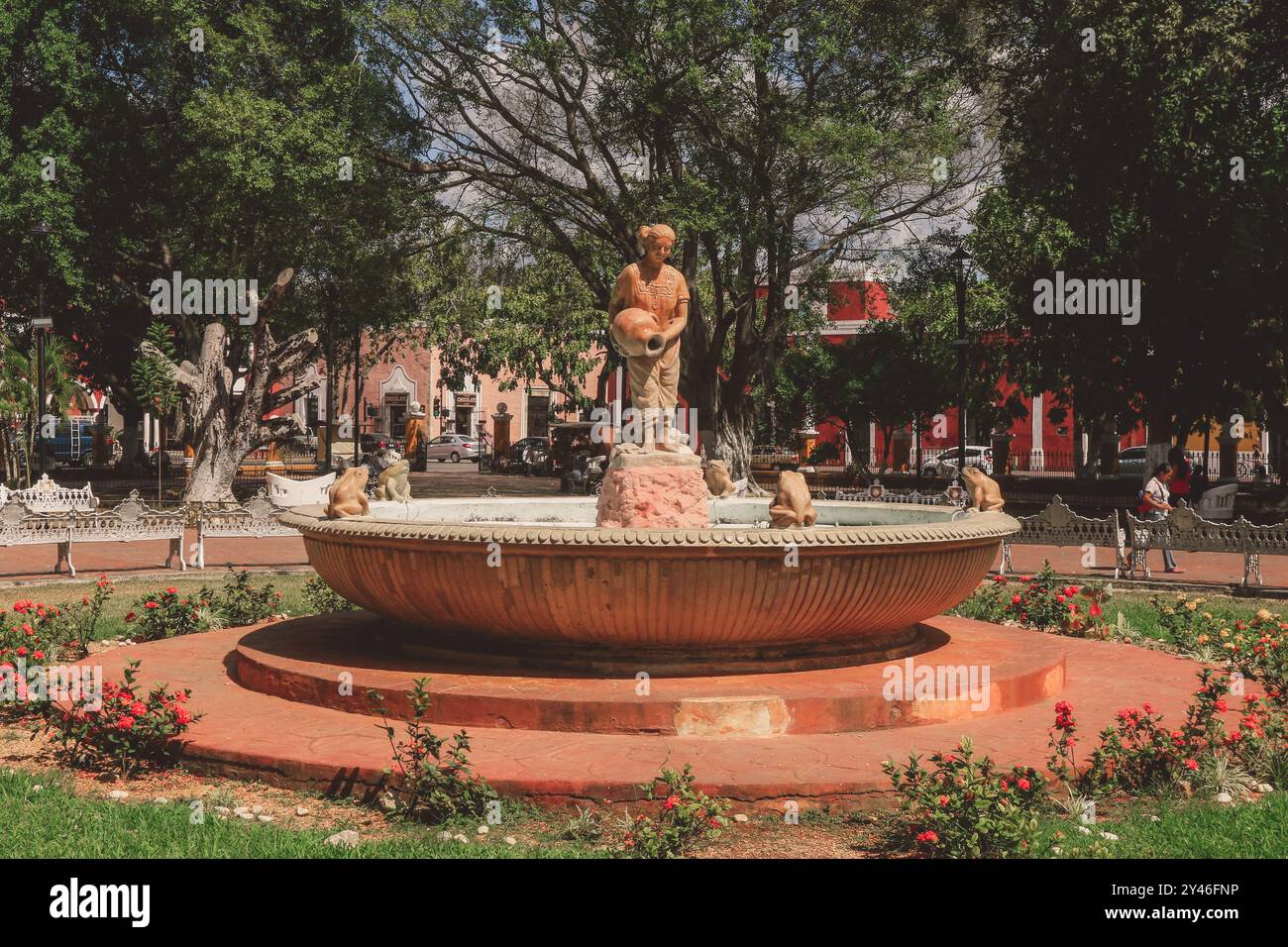 Splendida statua della fontana nel Park Francisco Canton a Valladolid, Messico Foto Stock