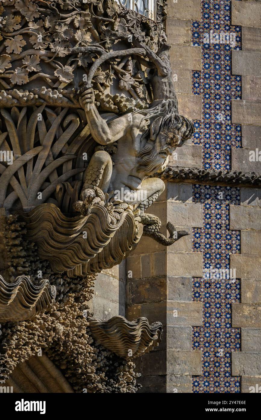 Romantico Palazzo Nazionale di la Peña, residenza della famiglia reale portoghese, del XIX secolo che era stato un monastero, Portogallo, Europa. Foto Stock