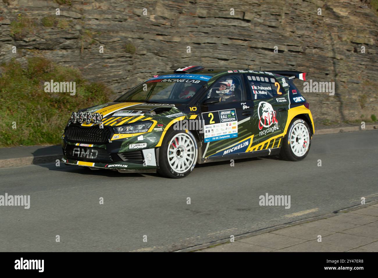 Ceredigion, Galles agosto 30 pilota Mathieu Franceschi fra e co-pilota Andy Malfoy fra in theirÊSkoda Fabia RS - RC2 Rally 2 durante il Rali Cered Foto Stock