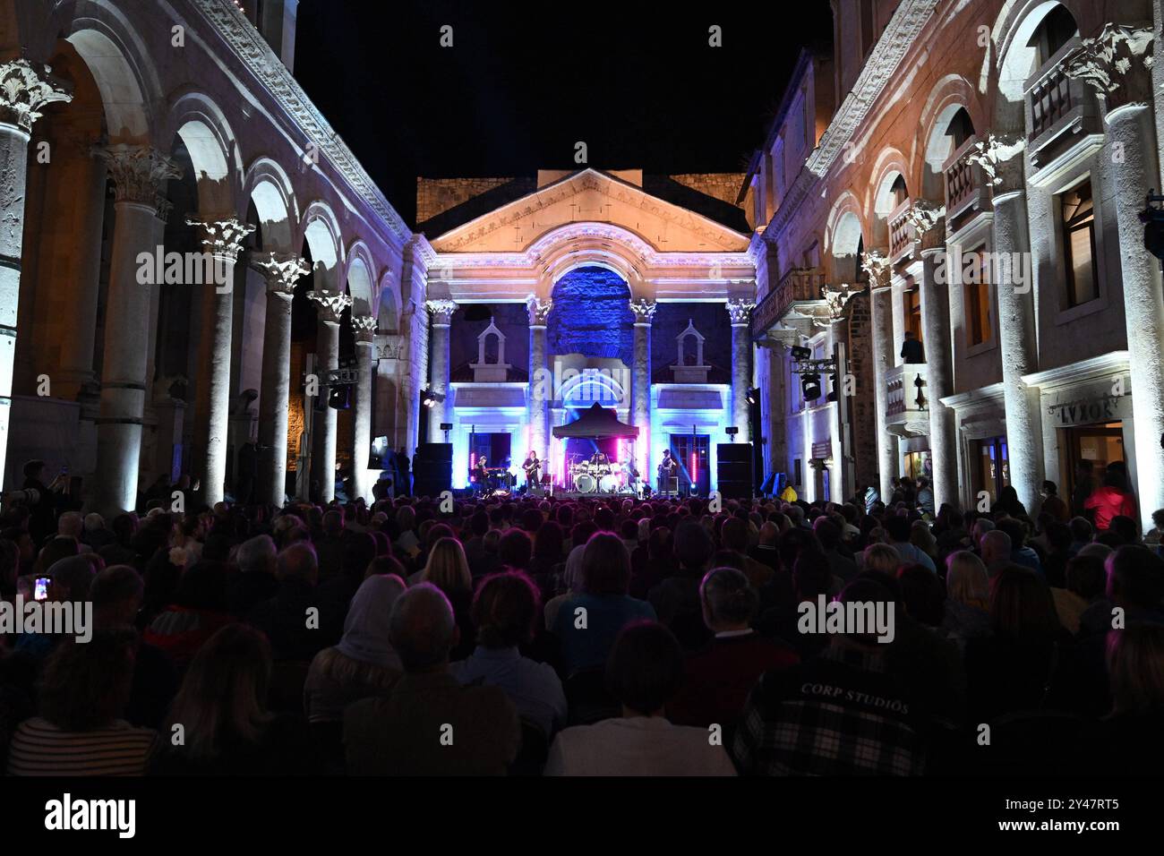 Croazia, Spalato, 160924. Billy Cobham tenne un concerto al Peristil come parte del Peristil Vibrez festival. Foto: Tom Dubravec / CROPIX Split CROAZIA Copyright: XxTomxDubravecx cobham18-160924 Foto Stock