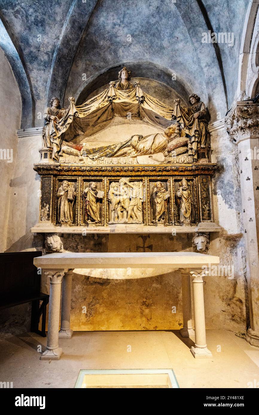 Altare di Sant'Anastasio realizzato da Giorgio da Sebenico, Cattedrale di San Domnio, Spalato, Croazia Foto Stock