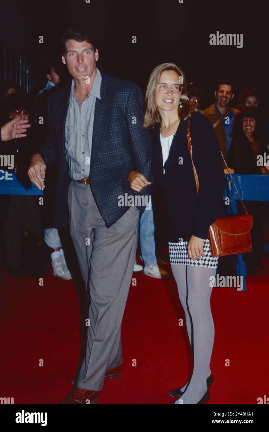 Christopher Reeve e la moglie Dana Morosini a New York, all'inizio degli anni '1990 Foto di Henry McGee/MediaPunch Foto Stock