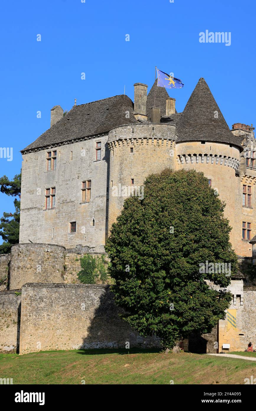 Il castello fortificato di Fénelon nel Périgord Noir. Storia, patrimonio, turismo, film e televisione. Sainte-Mondane, Dordogne, Périgord, New Aquitai Foto Stock