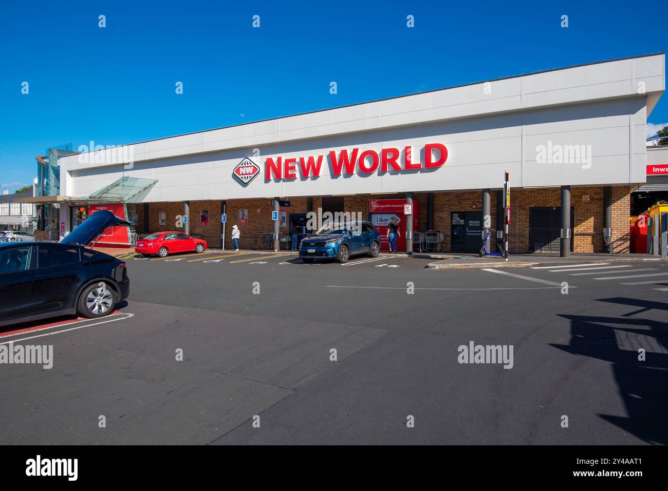 Il supermercato New World di Devonport, Auckland, fa parte della società Foodals (NZ) Ltd che controlla oltre il 50% del mercato della nuova Zelanda Foto Stock