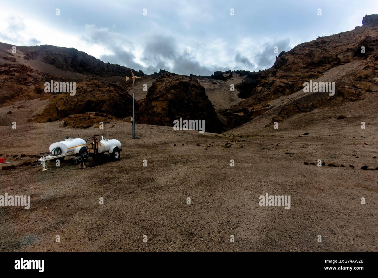 Paesaggio vulcanico vicino al vulcano Askja in Islanda vicino a Hringvegur lungo la riva sinistra del fiume Jokulsa a Fjollum Foto Stock