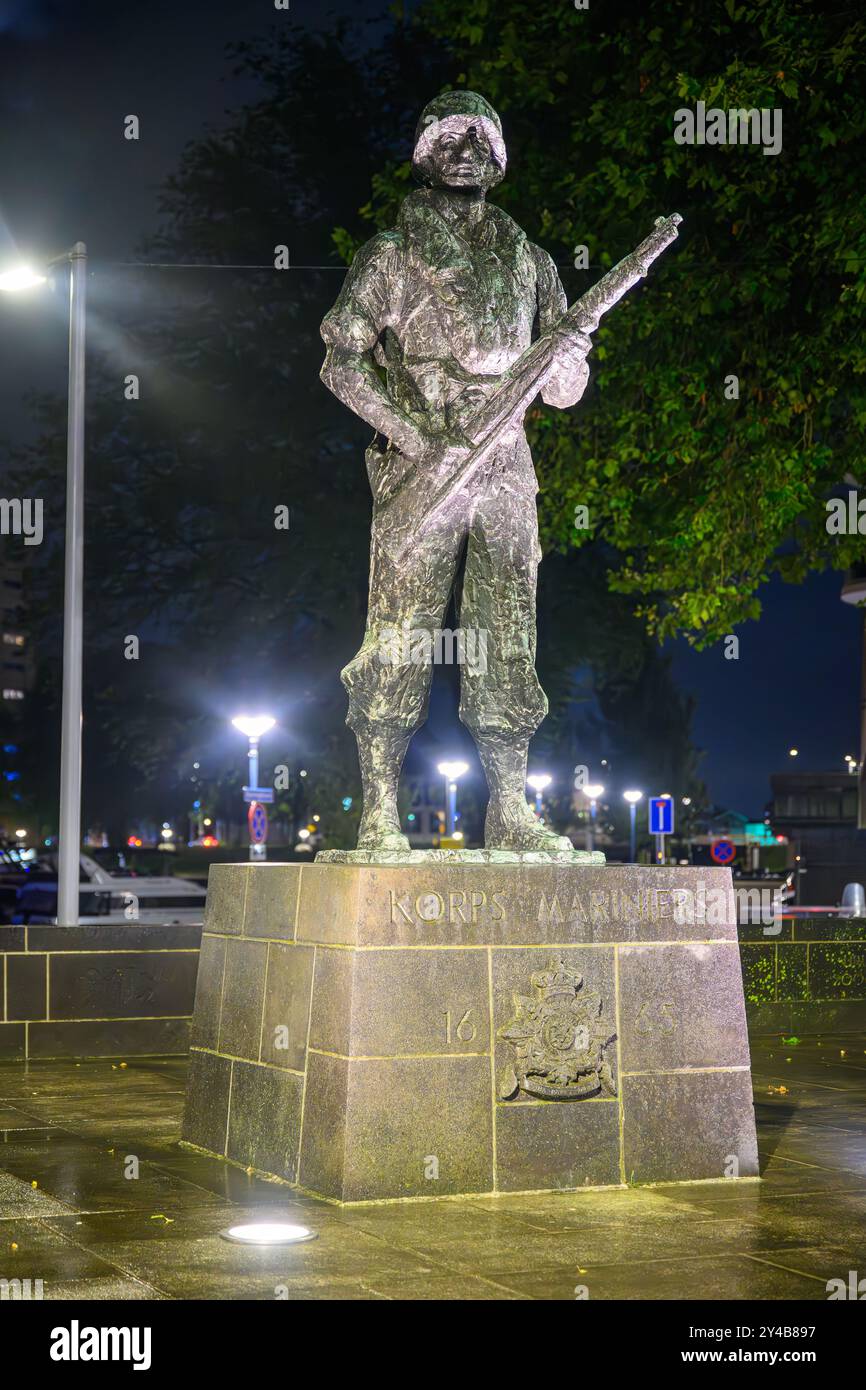 Monumento del corpo dei Marines olandesi a Oostplein, Rotterdam, Paesi Bassi Foto Stock