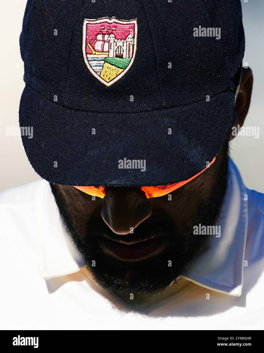 Bristol, Regno Unito, 17 settembre 2024. Zafar Gohar del Gloucestershire durante il Vitality County Championship Division Two match tra Gloucestershire e Sussex. Crediti: Robbie Stephenson/Gloucestershire Cricket/Alamy Live News Foto Stock