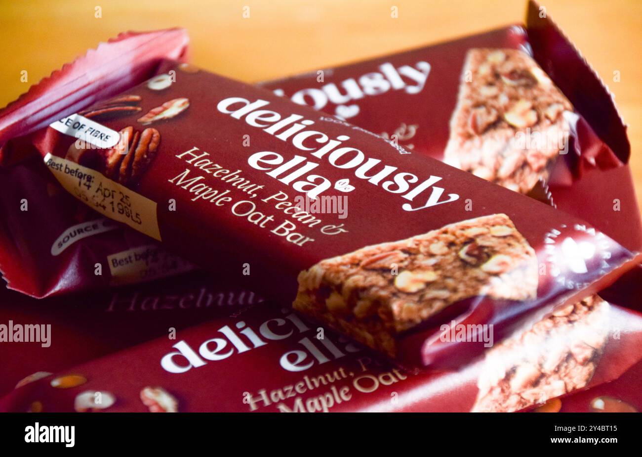 Londra, Regno Unito. 17 settembre 2024. Deliziosamente Ella, un marchio di cibo vegano fondato da Ella Mills, è stato venduto al gruppo svizzero Hero. Il marchio è noto per le barrette vegane e i cereali. Crediti: Vuk Valcic/Alamy Live News Foto Stock