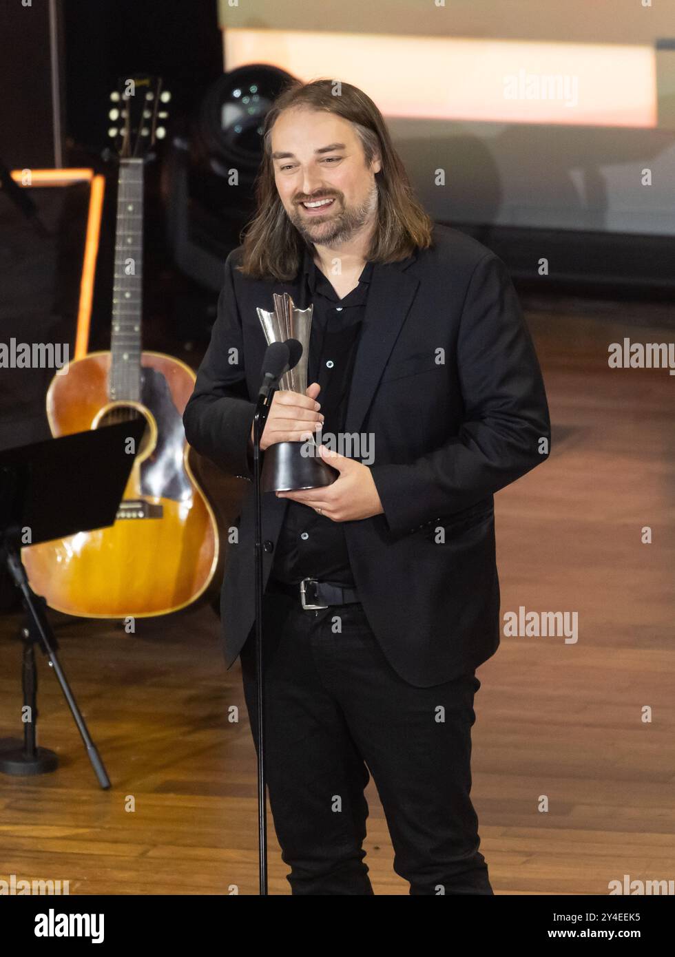 Nashville, Stati Uniti. 18 settembre 2024. David Dorn accetta il premio piano/Keyboards Player of the Year al 2024 ACM Honors al Ryman Auditorium il 21 agosto 2024, a Nashville, Tennessee. (Foto: Amiee Stubbs/imageSPACE)/Sipa USA credito: SIPA USA/Alamy Live News Foto Stock