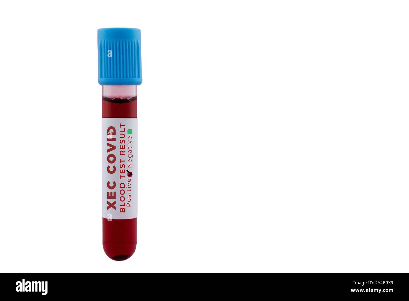 XEC variante Covid Blood test risultato positivo, sfondo bianco isolato che simboleggia test medici, diagnostica e salute pubblica. Foto Stock