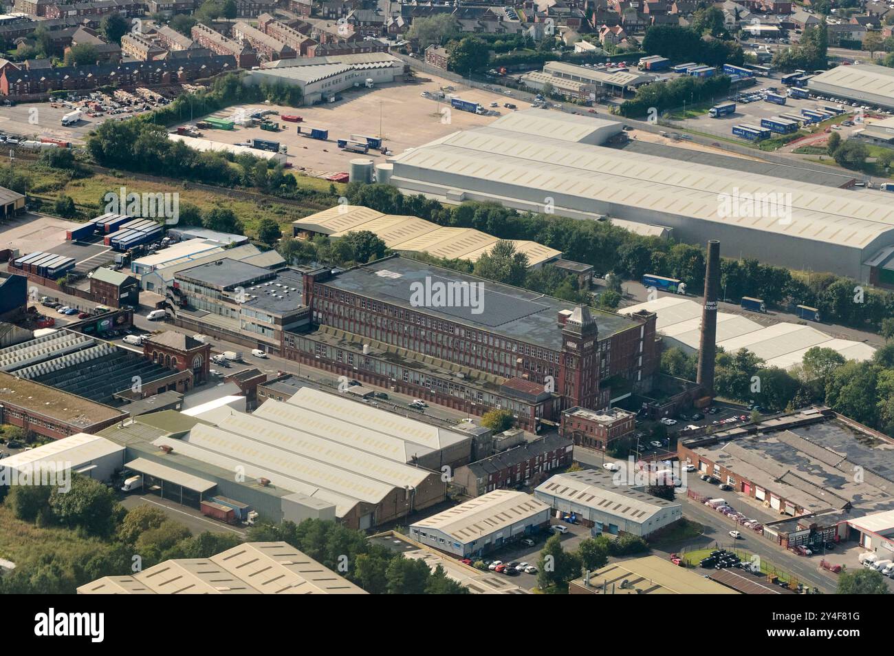 Ex mulino riutilizzato per uso industriale, Rochdale, Greater Manchester, Inghilterra nord-occidentale, Regno Unito Foto Stock