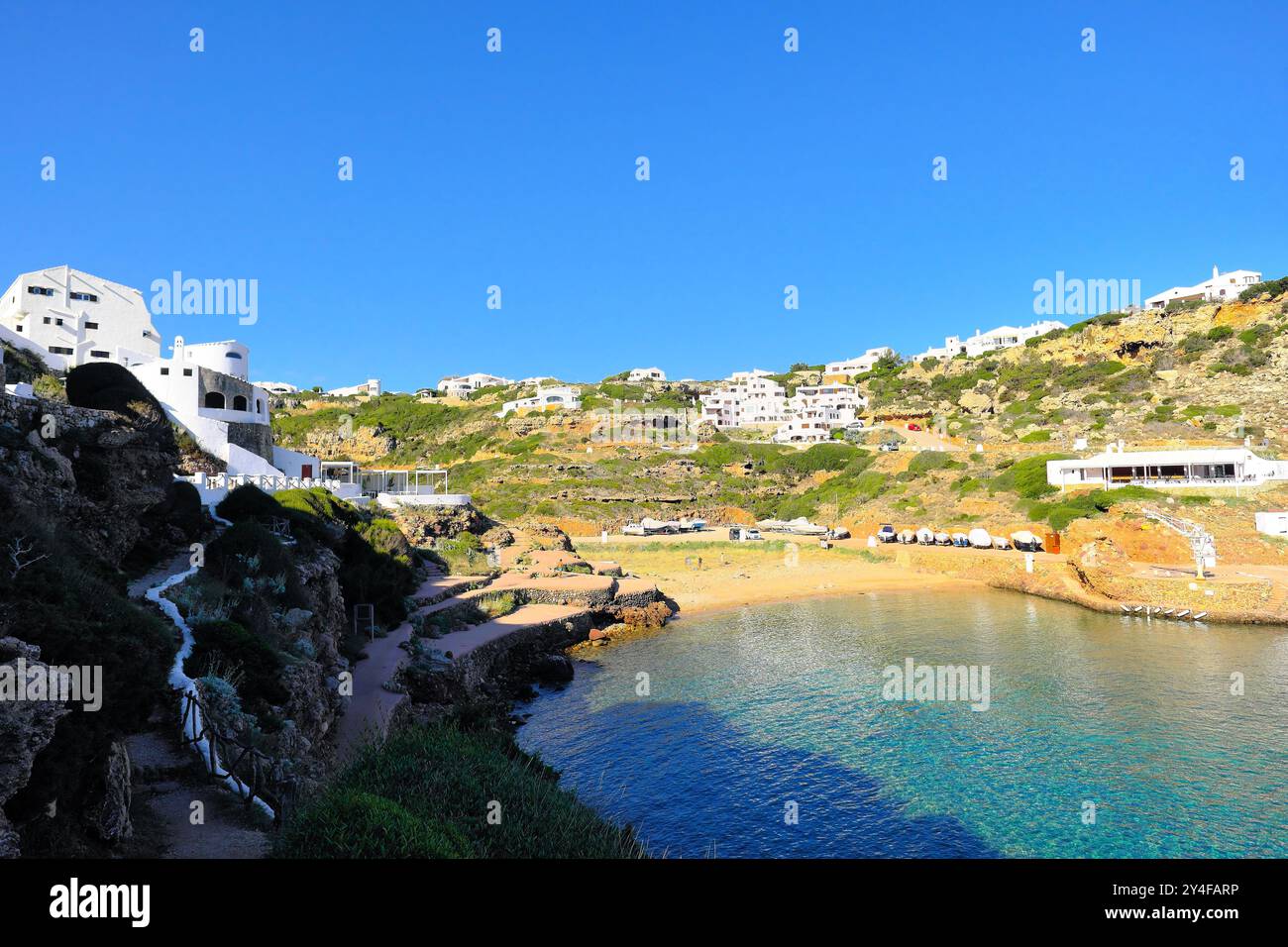 Spagna, Isole Baleari, Minorca: spiaggia e insenatura di Cala Morell Foto Stock