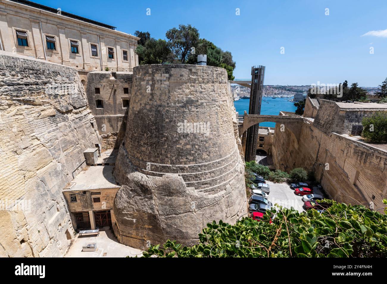 L'ascensore di Barrakka dà accesso all'alta Barrakka Foto Stock