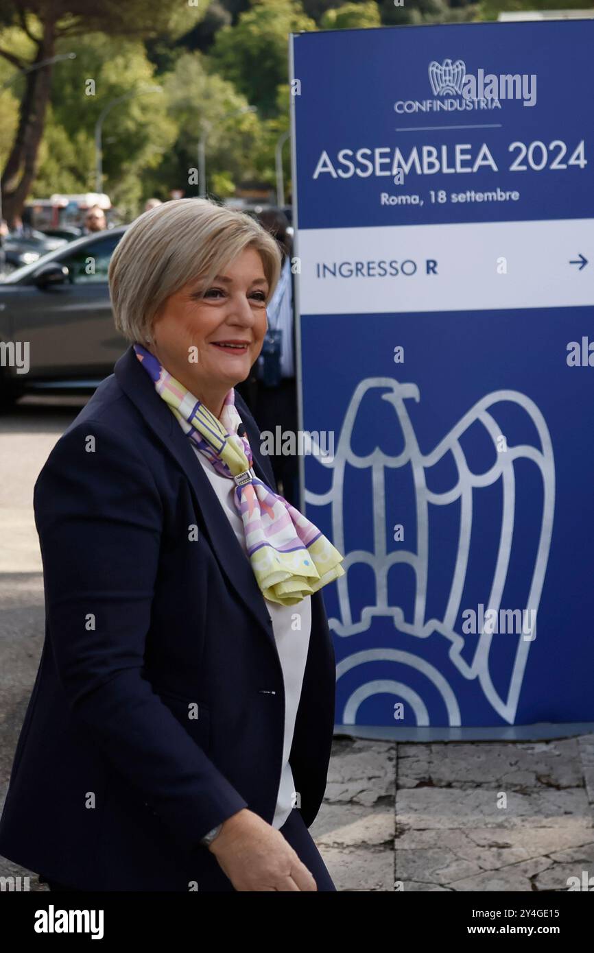 Roma, Italia. 18 settembre 2024. Il Ministro del lavoro e delle politiche sociali Marina Elvira Calderone arriva all' Assemblea annuale di Confindustria - politica - Roma, Italia - Mercoled&#xec;, 18 settembre 2024 (foto Cecilia Fabiano/LaPresse) il Ministro del lavoro e delle politiche sociali Marina Elvira Calderone durante l'Assemblea annuale di Confindustria - politica - Roma, Italia - lunedì&#x2014; politica &#x2014; Roma, Italia &#x2014; Roma, Italia - mercoledì 18 settembre 2024 (foto Cecilia Fabiano/LaPresse) credito: LaPresse/Alamy Live News Foto Stock