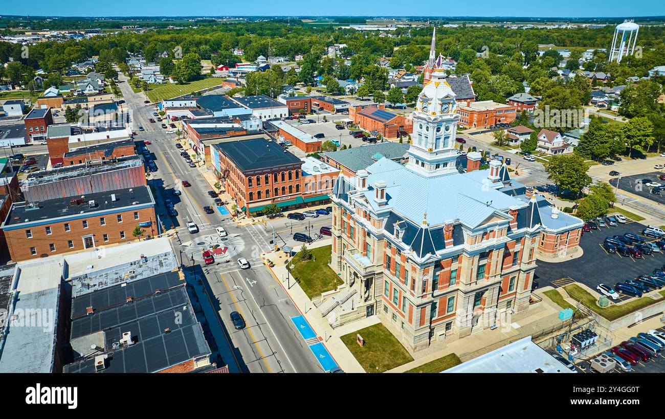 Vista aerea del tribunale della contea di Henry e del centro di Napoleon, Ohio Foto Stock