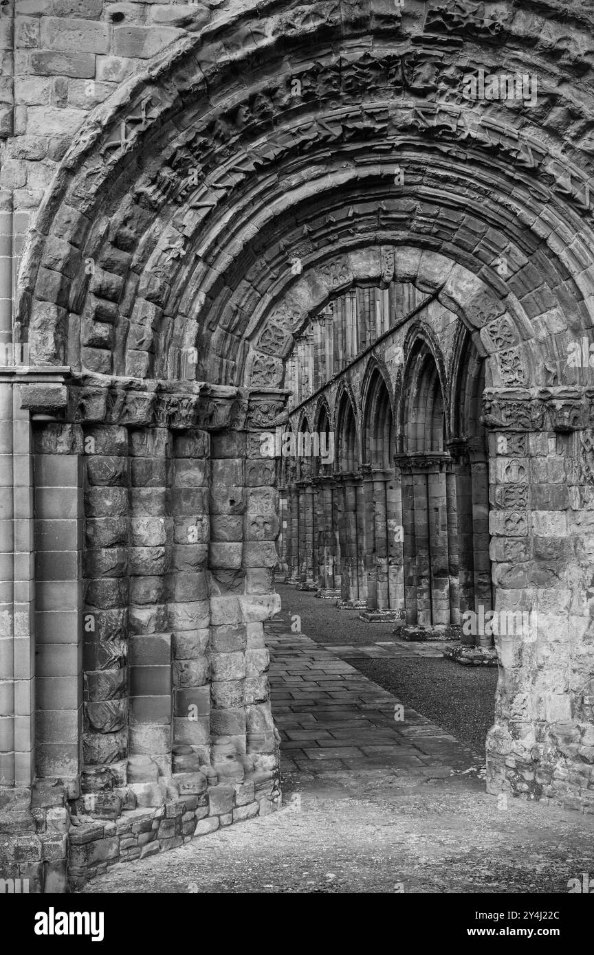 Bell'ingresso nell'abbazia di Jedburgh Foto Stock