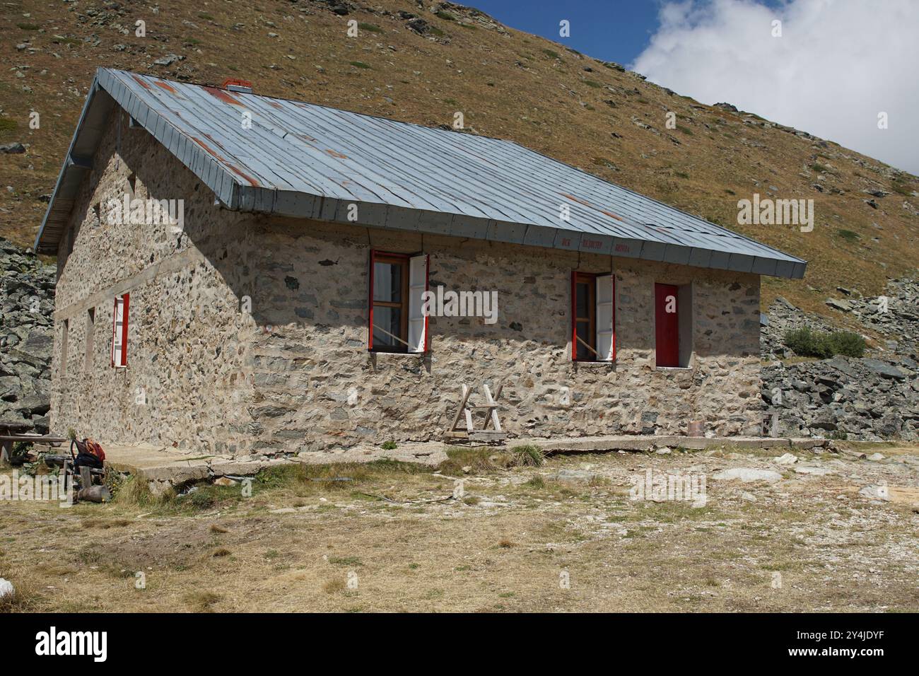 Rifugio Dimitar Ilievski-Murato sul monte Baba nel Parco Nazionale del Pelister nella Macedonia del Nord Foto Stock