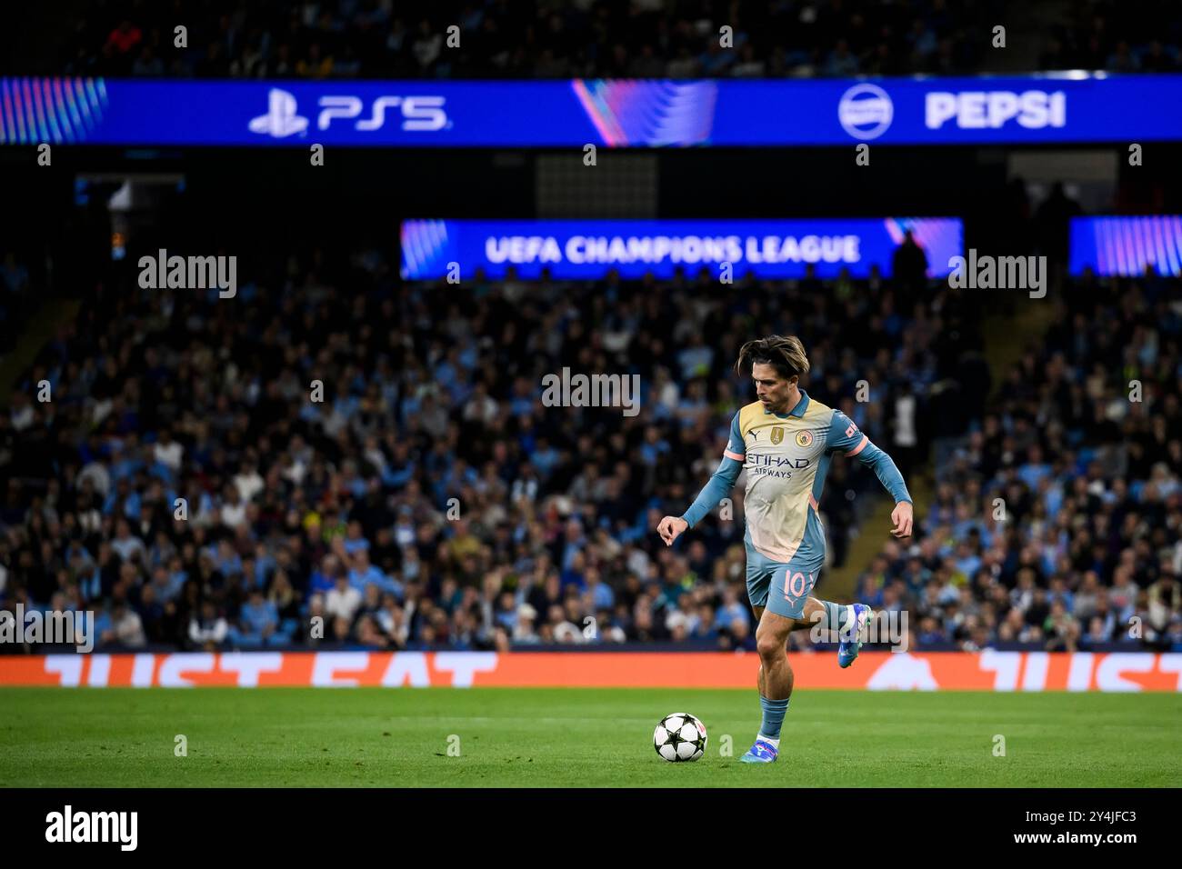 Manchester, Regno Unito. 18 settembre 2024. Jack Grealish del Manchester City FC in azione durante la fase MD1 della UEFA Champions League 2024/25 tra Manchester City FC e FC Internazionale. Crediti: Nicolò campo/Alamy Live News Foto Stock