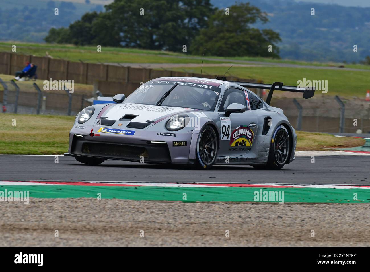 Oliver White, Eden Race Drive, Porsche 911 GT3 Cup, Porsche Carrera Cup Gran Bretagna 2024, una singola serie di marchi con tutti i piloti che pilotano Porsche 9 Foto Stock