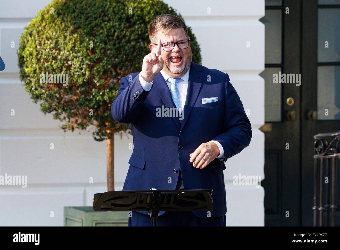 Neil J. McDevitt, sindaco del Galles del Nord, Pennsylvania, fa osservazioni durante un evento che celebra il mese degli Americans with Disabilities Act e del Disability Pride al South Lawn della Casa Bianca a Washington DC lunedì 9 settembre 2024. Credito: Aaron Schwartz/CNP Foto Stock